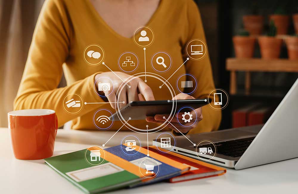 Gerenciamos suas redes sociais para construir uma presença online forte e autêntica .